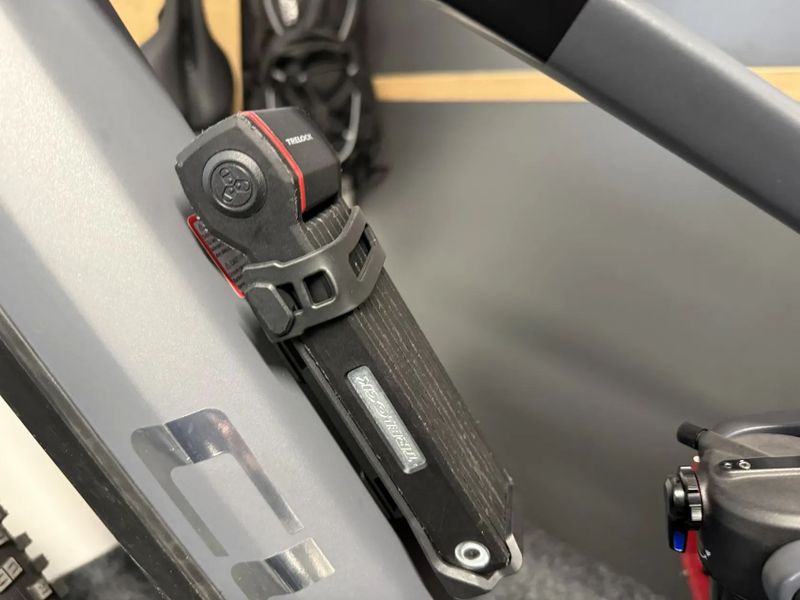 CUBE Stereo Hybrid 140HPC RACE 625 vel.M 1696 KM KARBON