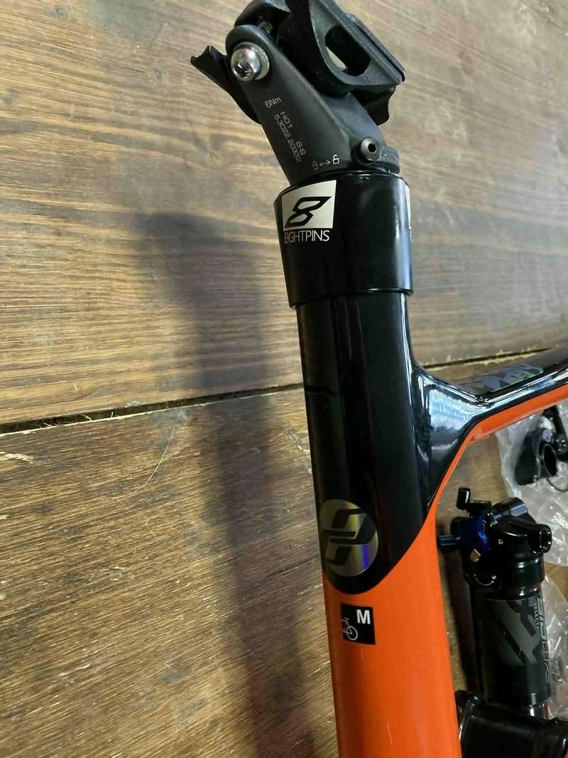 Ghost Lector FS + vidlice + tlumič + sedlovka .......