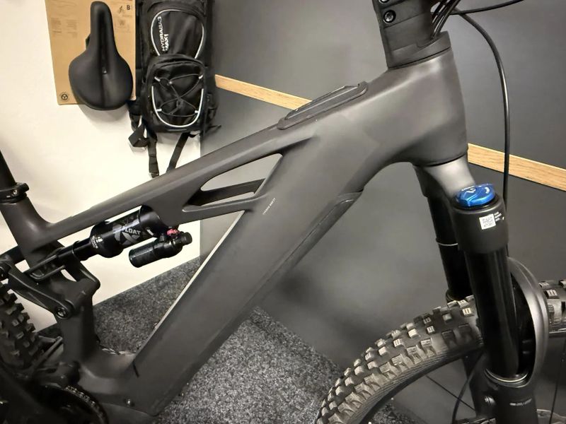 CUBE Stereo Hybrid ONE77 HPC SLX 800 vel.M 2025 426km