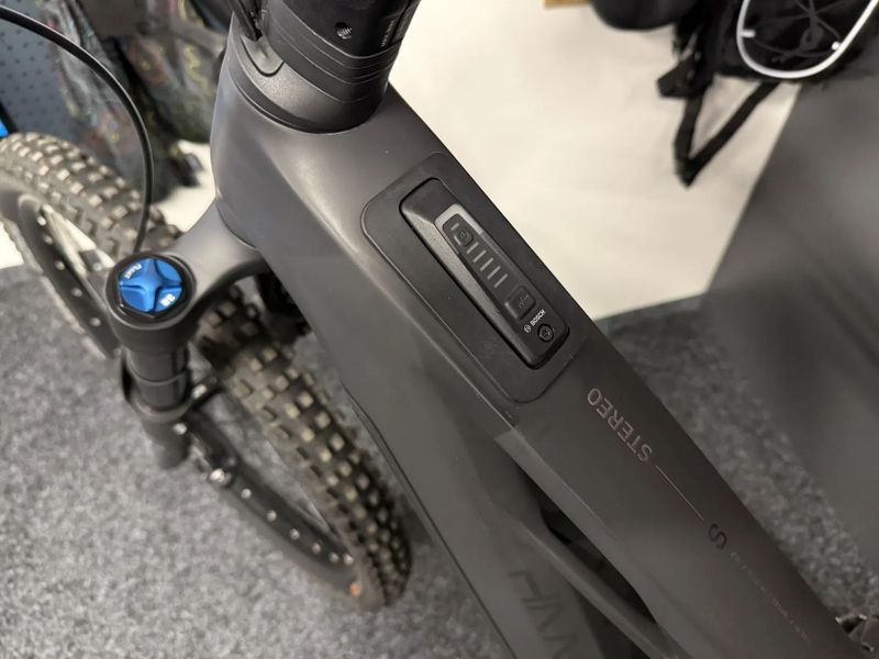 CUBE Stereo Hybrid ONE77 HPC SLX 800 vel.M 2025 426km