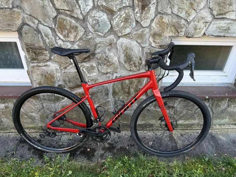 Giant Revolt 1 (2023) – M/L, Grenadine