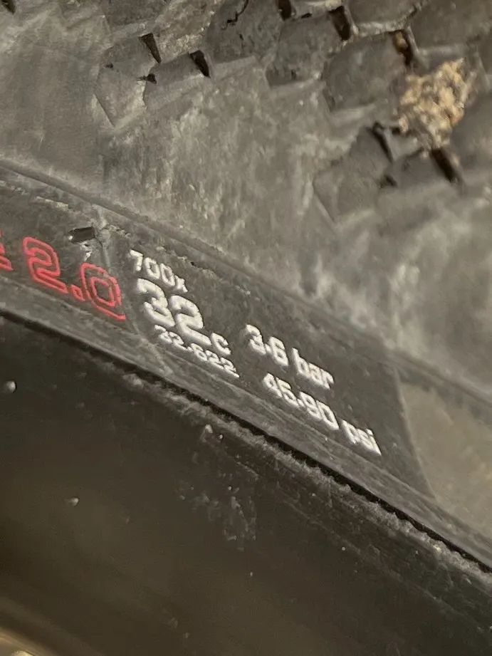 Prodám silniční kolo AUTHOR CHARISMA 55i 2x12r. 2025