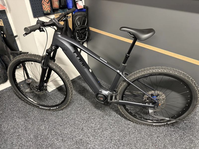 CUBE Reaction Hybrid PRO 600 vel.L 2025 231km L č.1