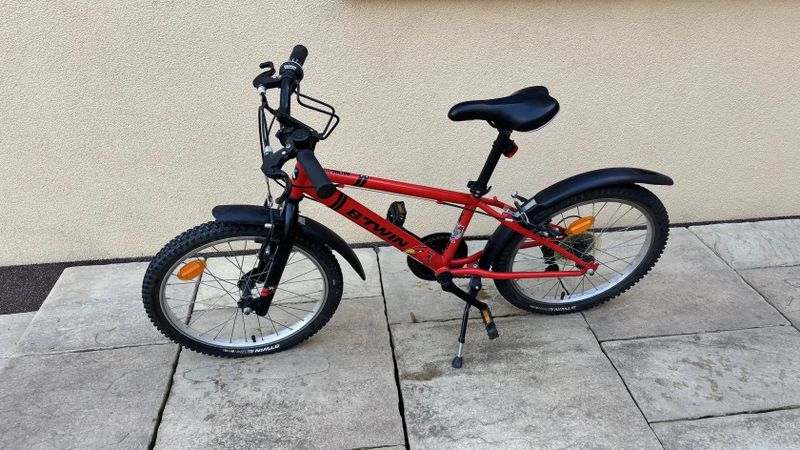 Btwin Racing Boy 320