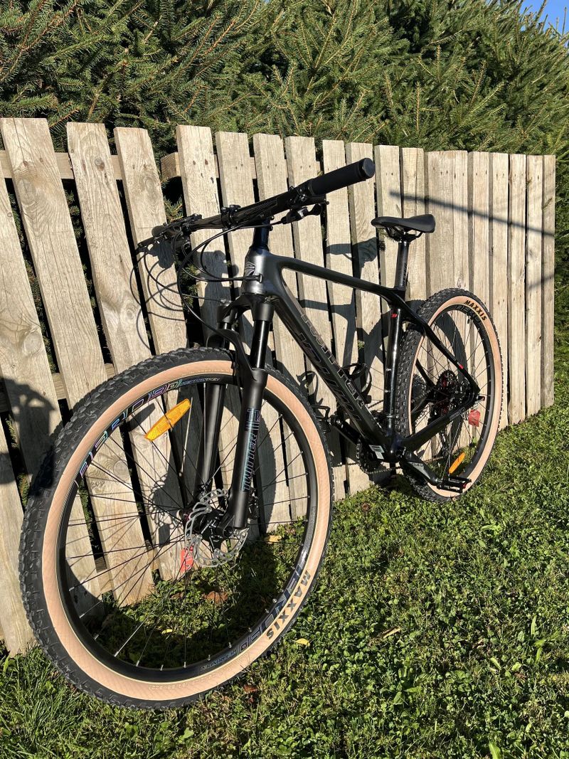 NOVÝ carbon TWITTER PREDATORpro XT 29" vel.L 2x12