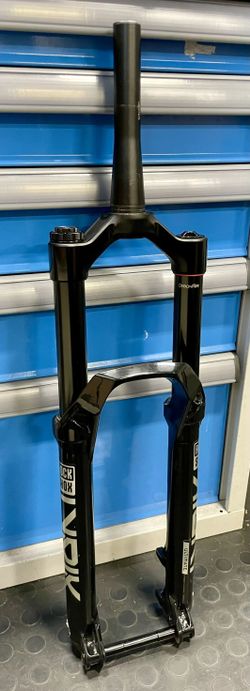 Rock Shox Lyrik Ultimate Charger 3 RC2 W/ButterCups 160mm