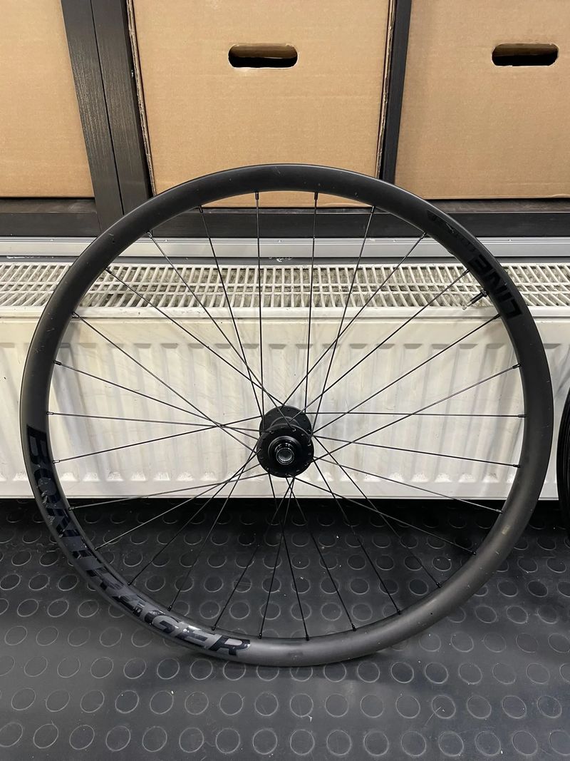 Bontrager Line Elite 30 TLR Boost 29/27,5 karbon