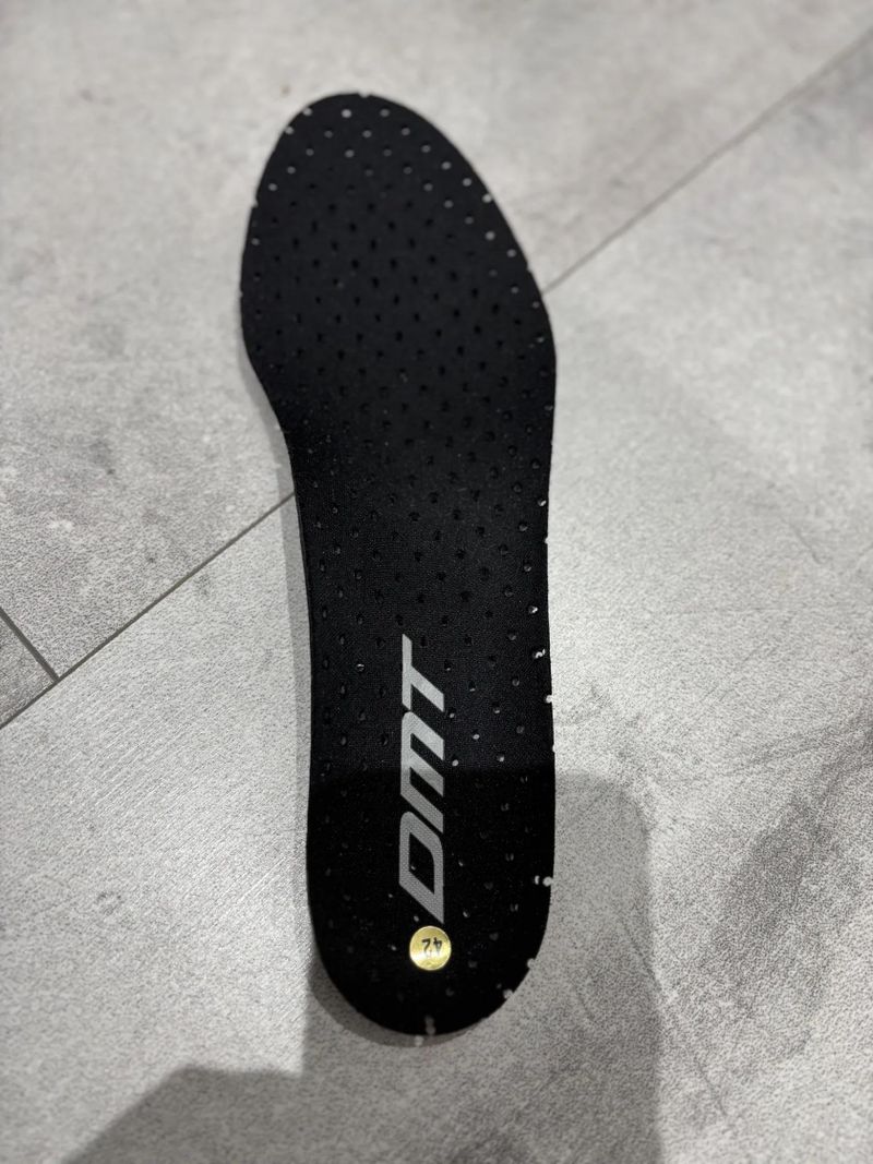 DMT GK1 Gravel tretry, antracit