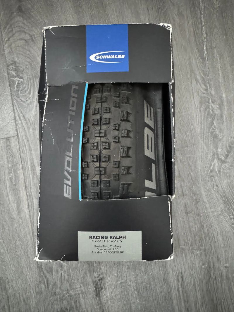 Schwalbe Racing Ralph EVO SnakeSkin 26 2.5