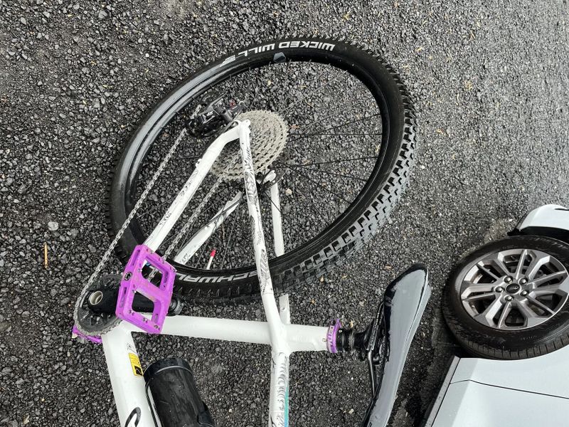 Canyon Grand Canyon 8 WMN ram ve folii, malý nájezd (od novoty jedny pláště), preventivní servis