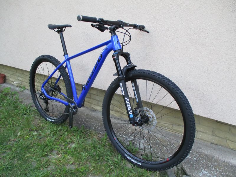 Nové 29" kolo ROZZO BOOST 30 19", Deore 1x12, vzduch. vidlice Suntour Raidon 34, pevné osy