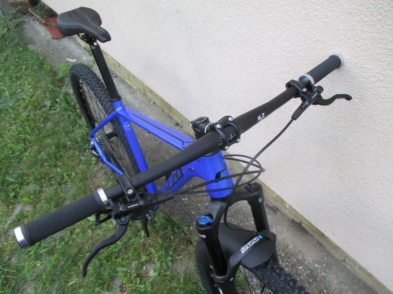 Nové 29" kolo ROZZO BOOST 30 19", Deore 1x12, vzduch. vidlice Suntour Raidon 34, pevné osy