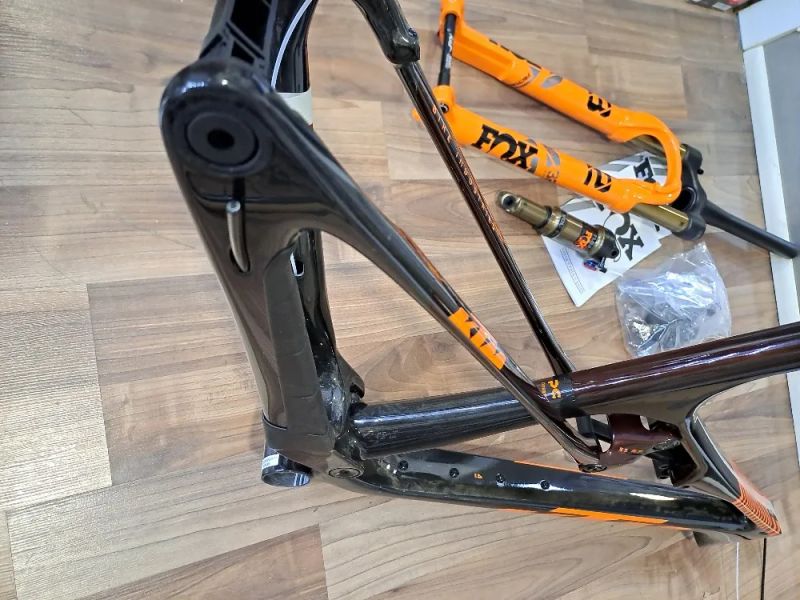NOVÁ rámová sada KTM Scarp Exonic 100mm / 29er / boost / velikost L / včetně vidlice a tlumiče Fox
