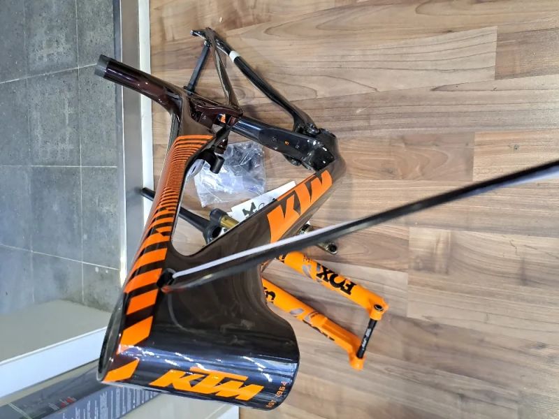 NOVÁ rámová sada KTM Scarp Exonic 100mm / 29er / boost / velikost L / včetně vidlice a tlumiče Fox