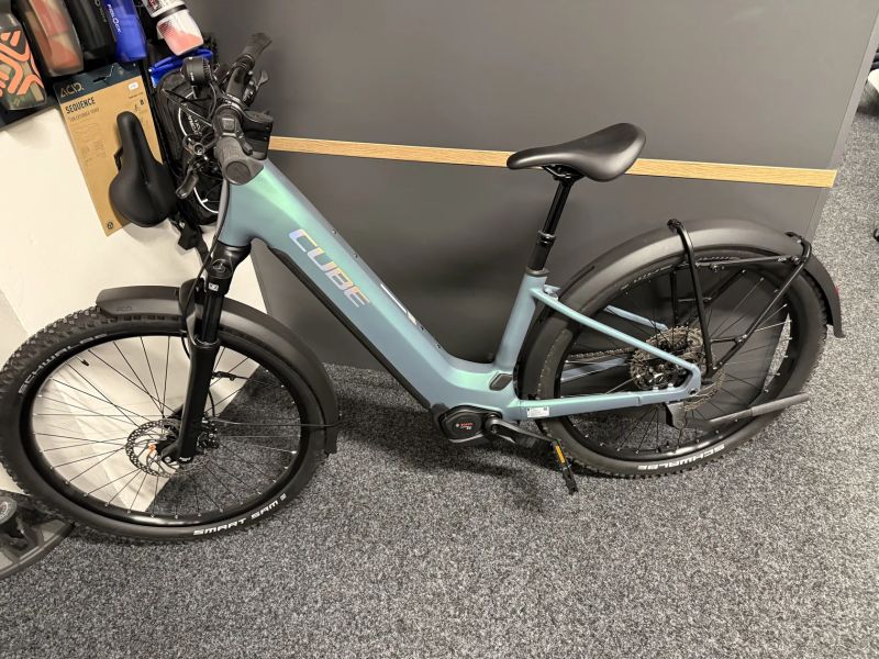 CUBE Reaction Hybrid PRO 600 vel.S 2025 86km EASY ENTRY