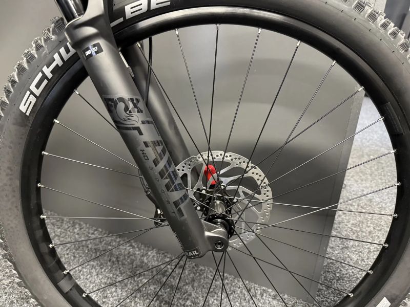 CUBE Stereo Hybrid ONE44 HPC RACE 800 vel.L a XL 2026 NOVÉ