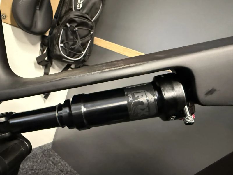 CUBE Stereo Hybrid ONE44 HPC RACE 800 vel.L a XL 2026 NOVÉ