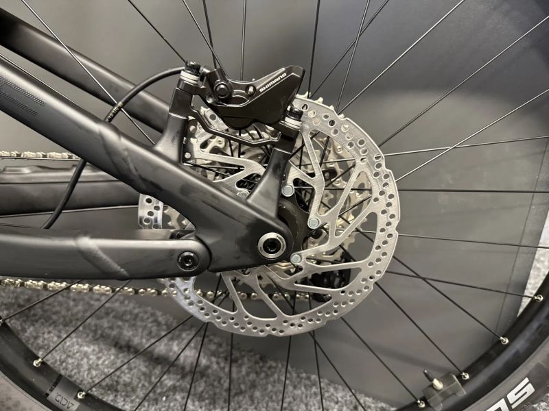 CUBE Stereo Hybrid ONE44 HPC RACE 800 vel.L a XL 2026 NOVÉ