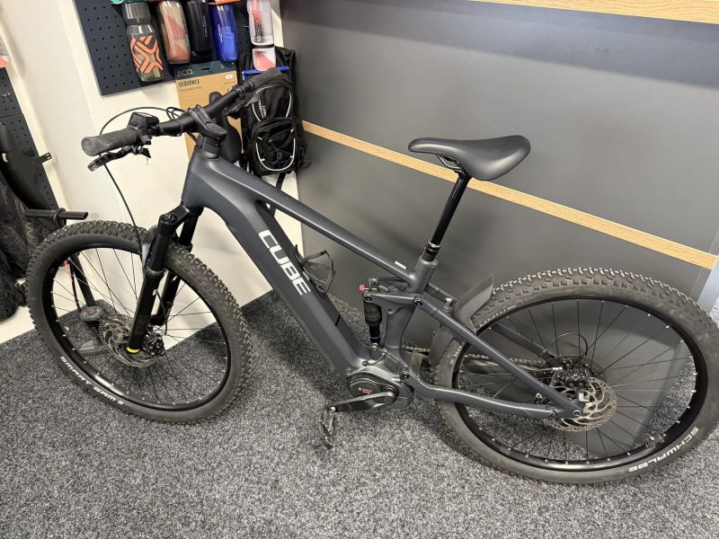 CUBE Stereo Hybrid ONE22 PRO 600 vel.L 2025 530km