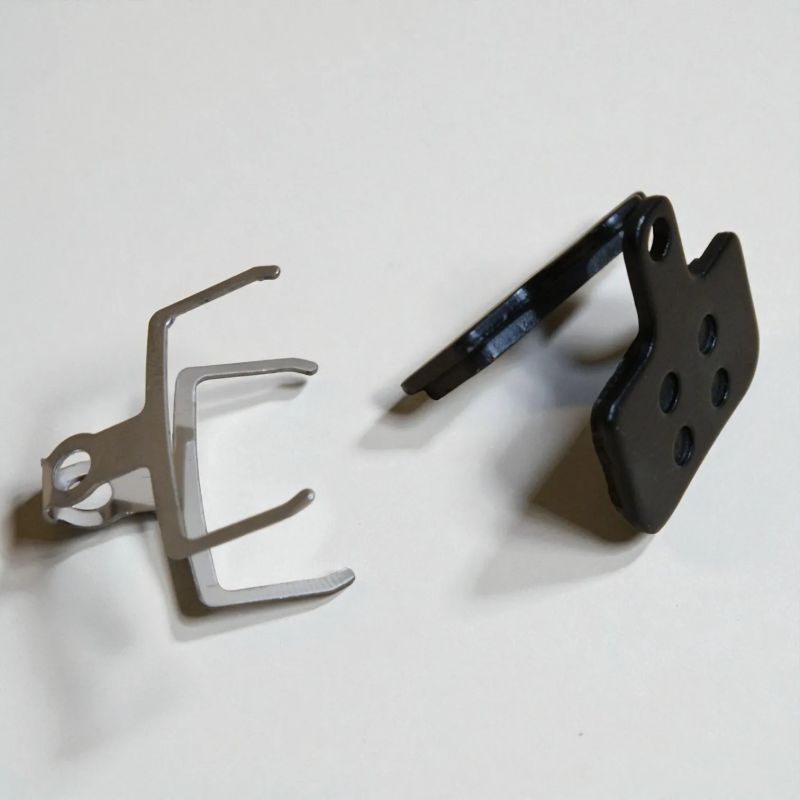 Nové brzdové destičky Carbonix (Semi-Metallic) – pro SRAM & Avid (cena za sadu)