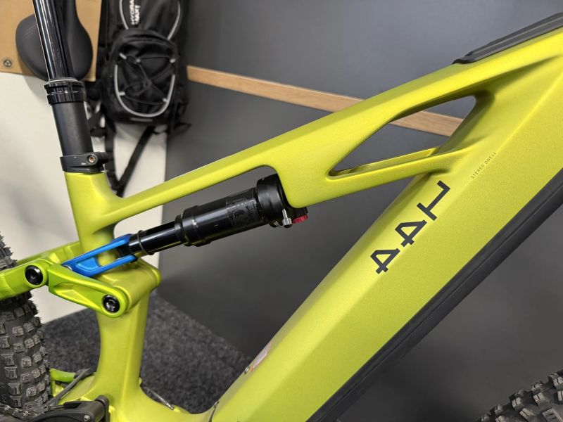 CUBE Stereo Hybrid ONE44 HPC RACE 800 vel.S 2025 1153km