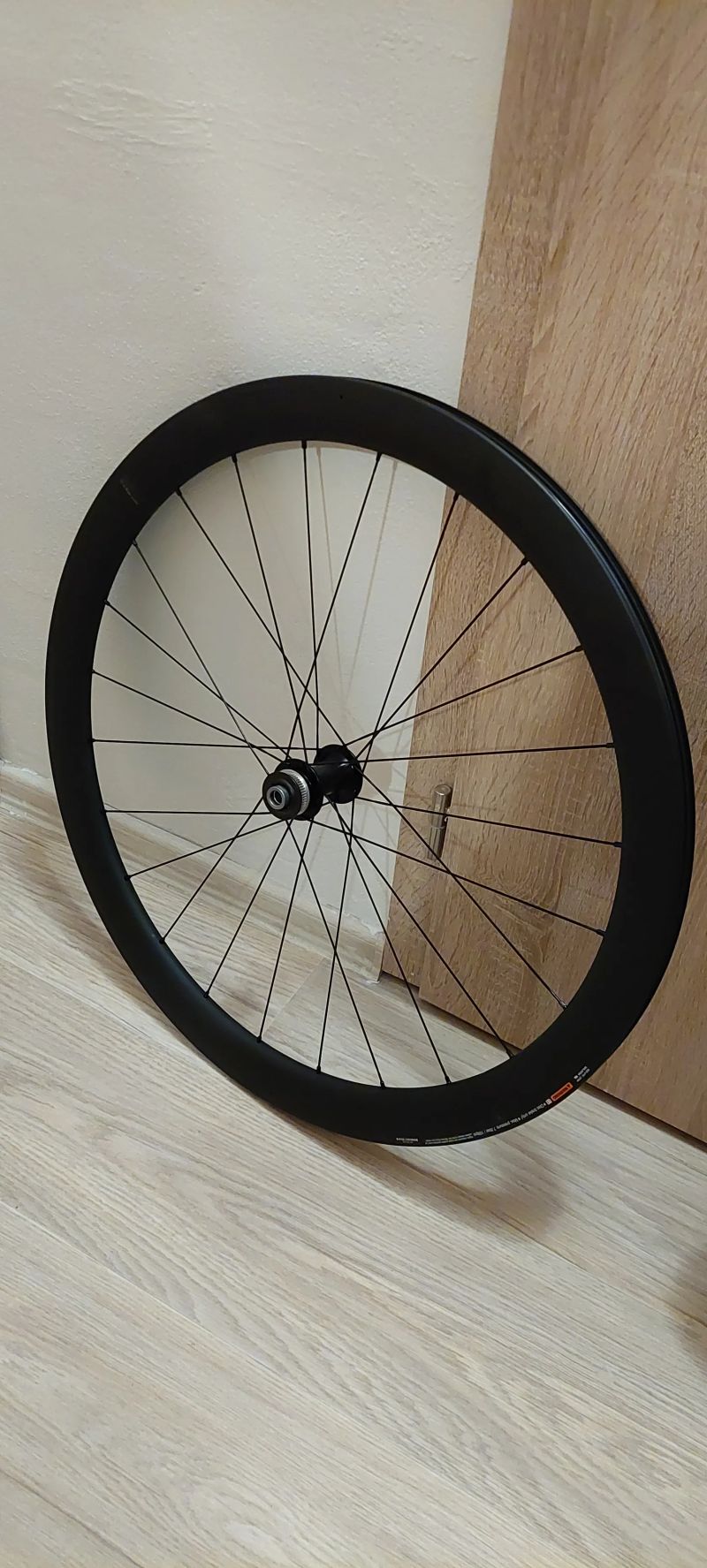 Karbonová kola Shimano 105 RS 710 C46 TL