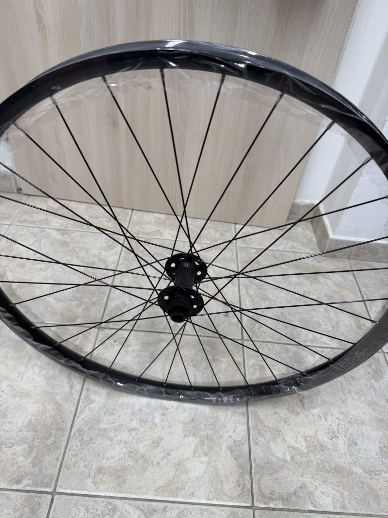 Predni kolo Remerx Ibex 29