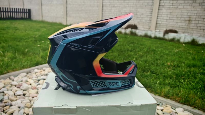 Fox Rampage Pro Carbon, Fox RPC, Přilba, Helma