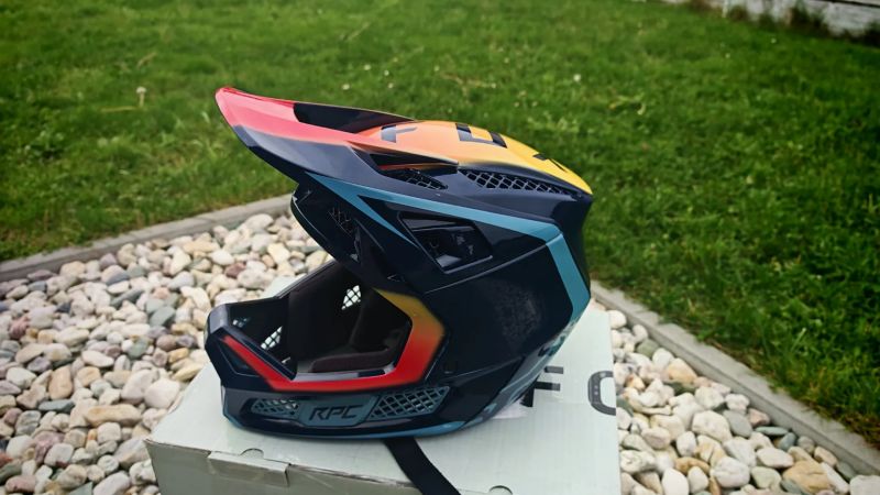 Fox Rampage Pro Carbon, Fox RPC, Přilba, Helma