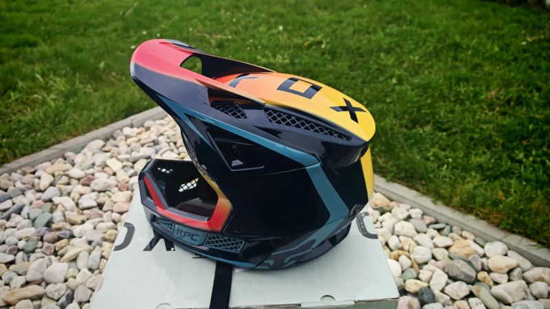 Fox Rampage Pro Carbon, Fox RPC, Přilba, Helma