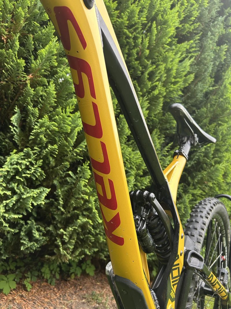 Kellys Kellys Noid 90 2022