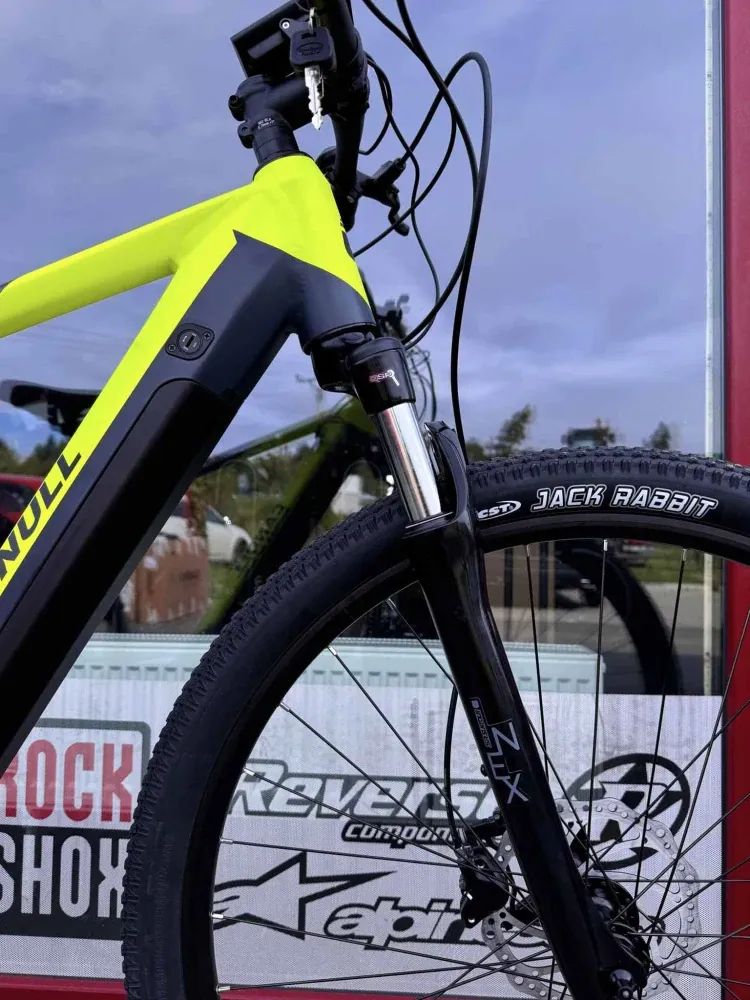 🔥🔥 SLEVA 30.000 -50% 🔥🔥Horské elektrokolo MUSCA HT over yellow/grey