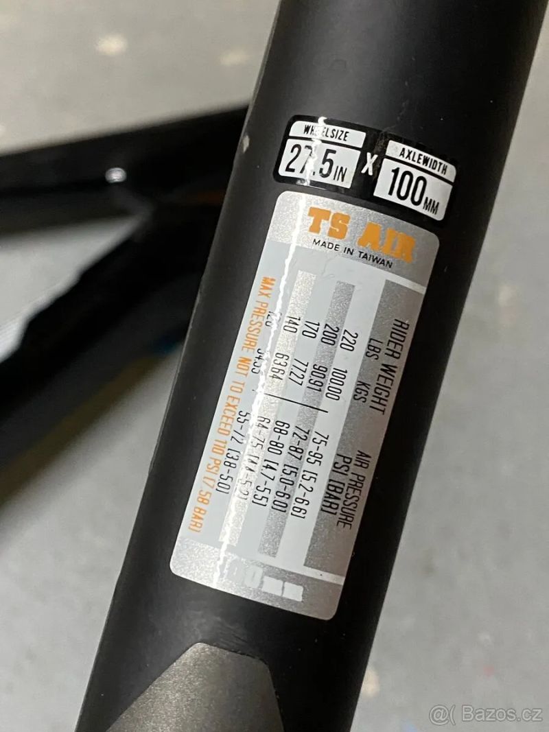 Karbonový rám BXT (mtb XC hardtail), Manitou Machette 27,5