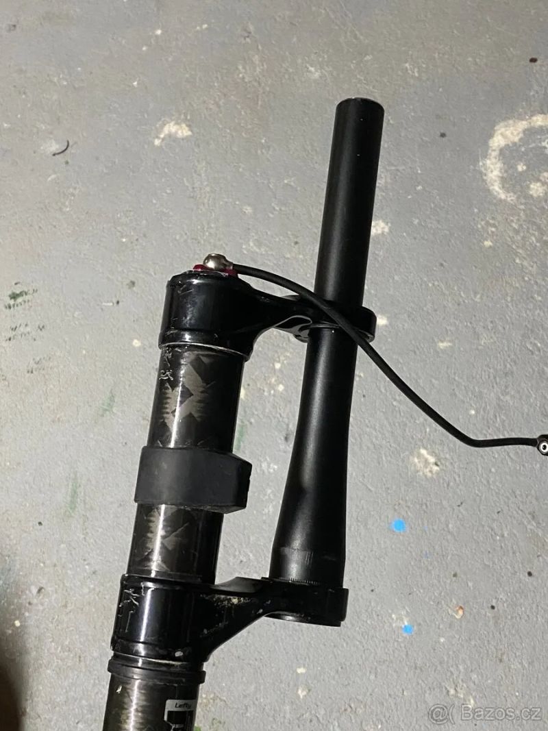 Vidlice Lefty carbon XLR 29 100mm, Redukce Tapered