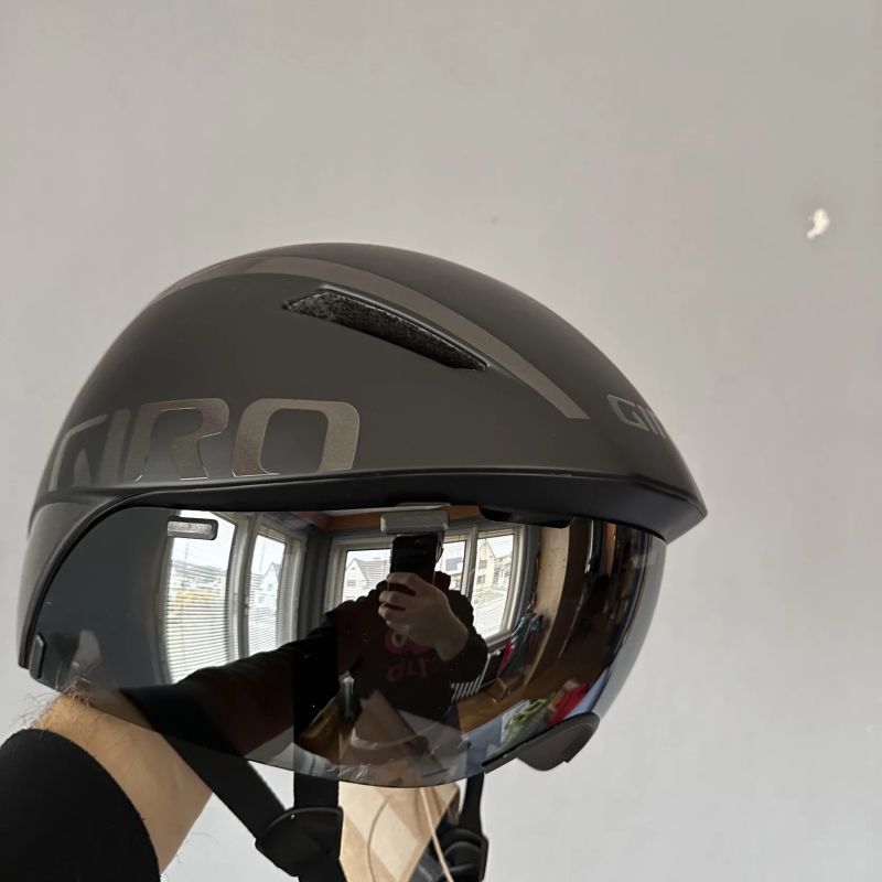 Cyklistická helma Giro Aerohead MIPS Matte Black/Titanium vel. Medium