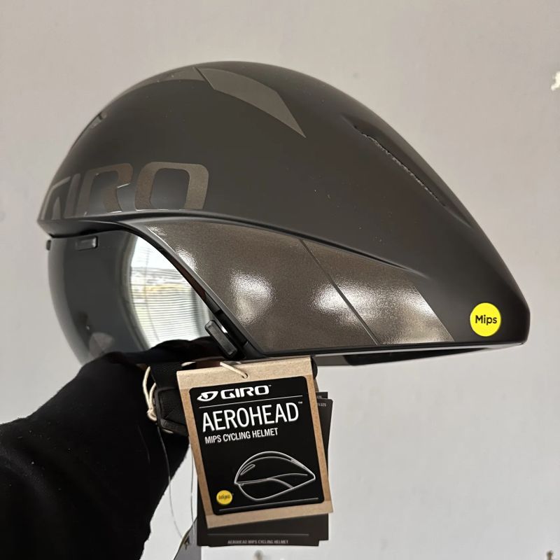 Cyklistická helma Giro Aerohead MIPS Matte Black/Titanium vel. Medium