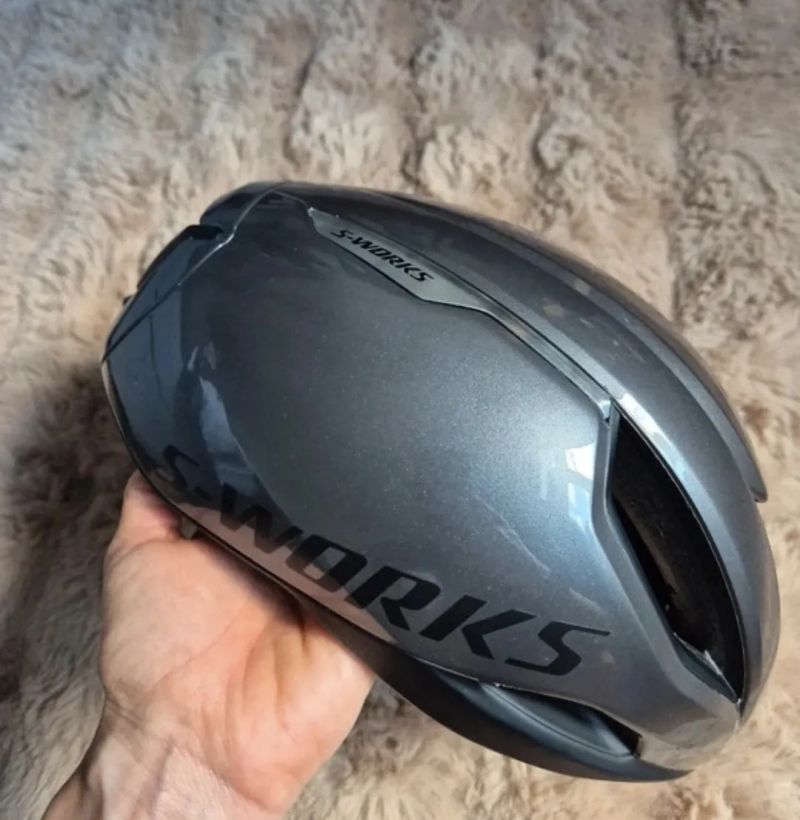 Specialized Evade 3 Mips helma