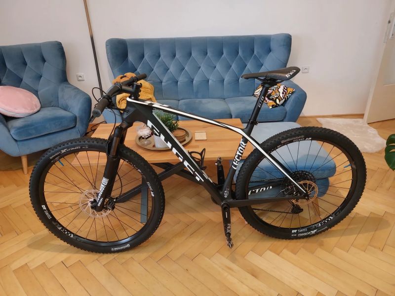 Lector 3.9LC night black