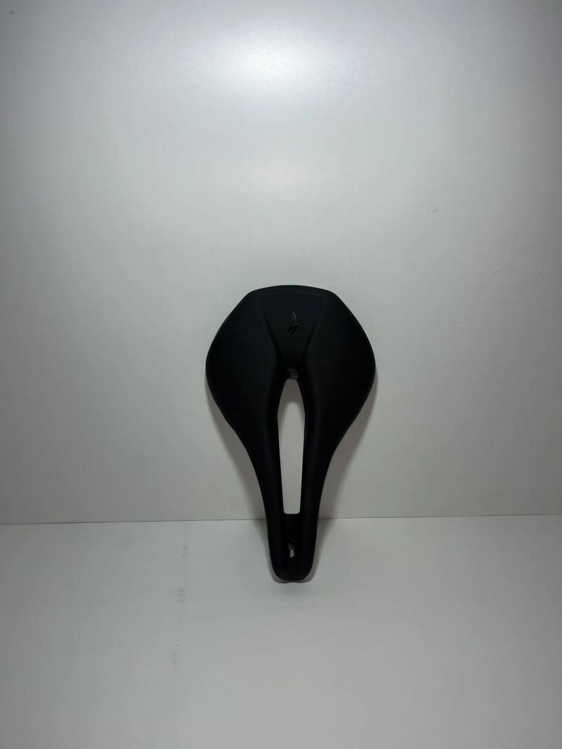 Sedlo Specialized Power Comp 143