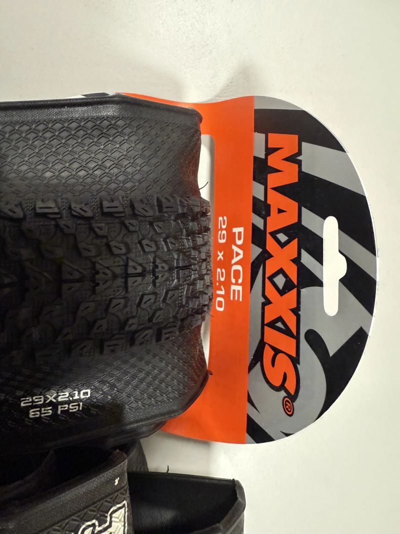 MTB pláště Maxxis Pace 29x2.1