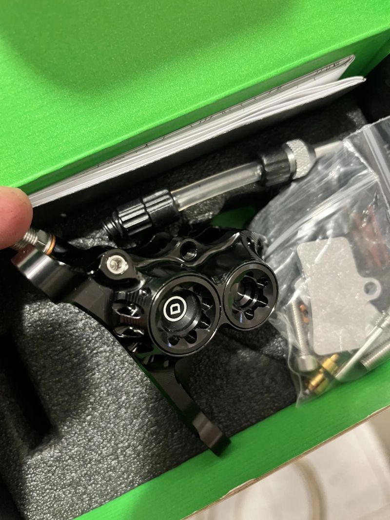 Hope třmen RX 4, DOT