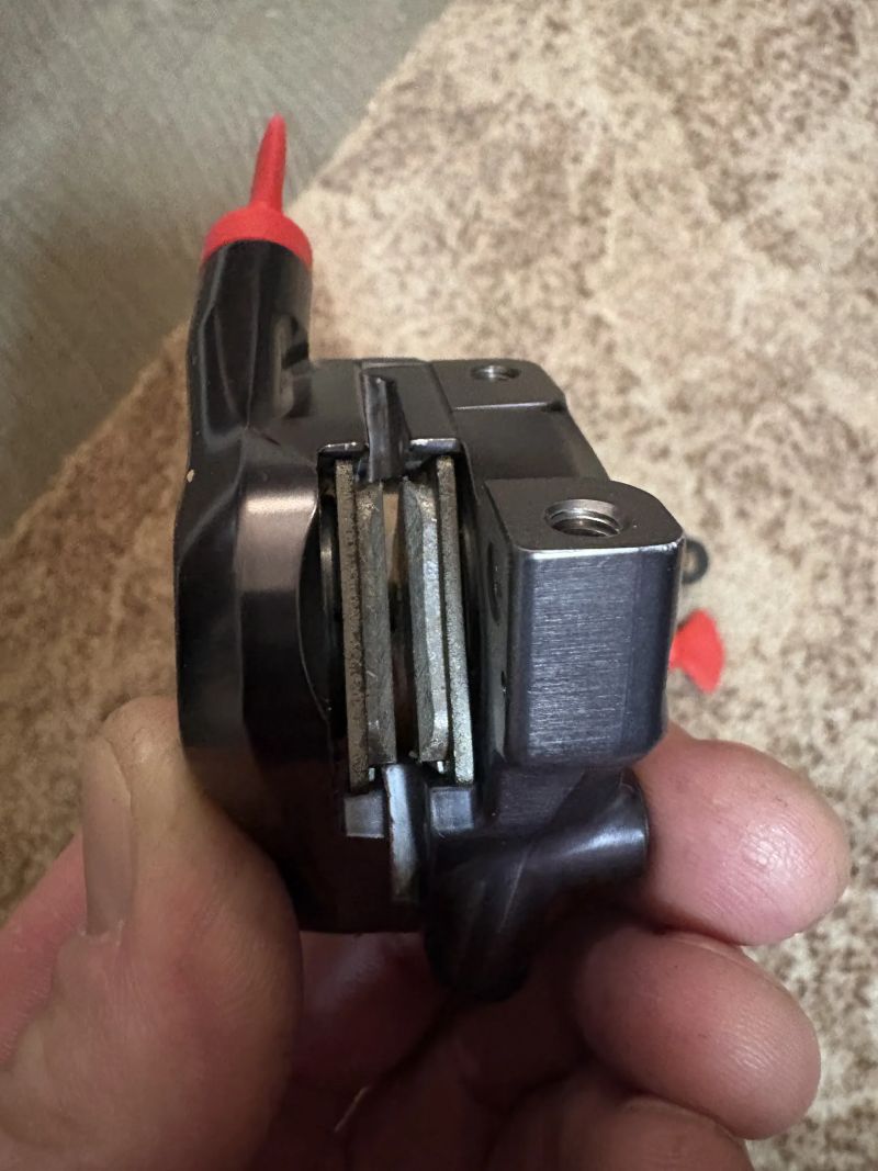 Shimano GRX BR-RX820 brzdové třmeny