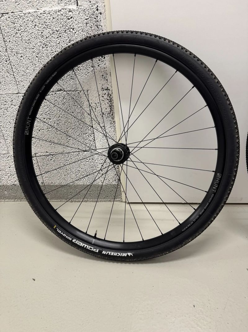 Hunt 4 Season Gravel Disc X-Wide Wheelset