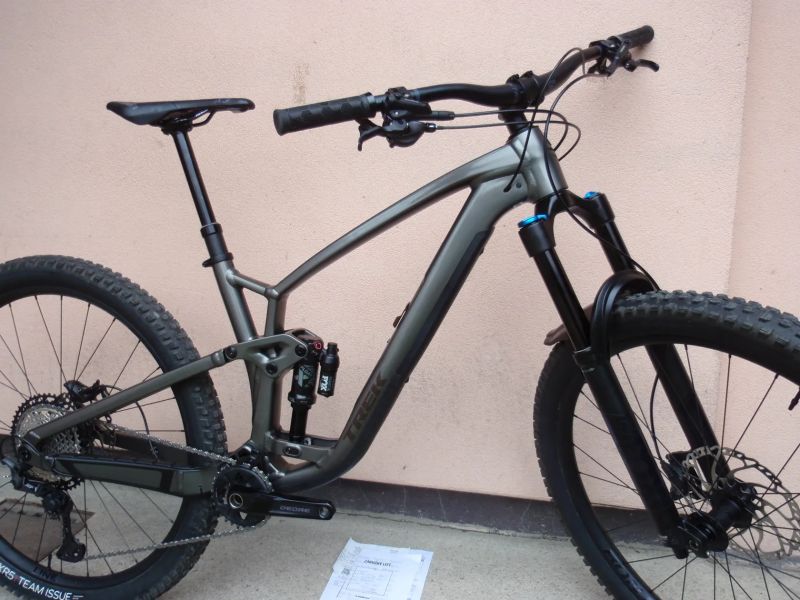 Nový Trek Fuel EX 8 XT Gen 6 2025