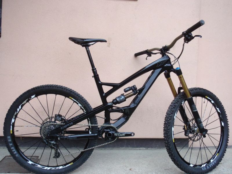 Enduro YT Capra CF PRO Carbon - TOP osazení!