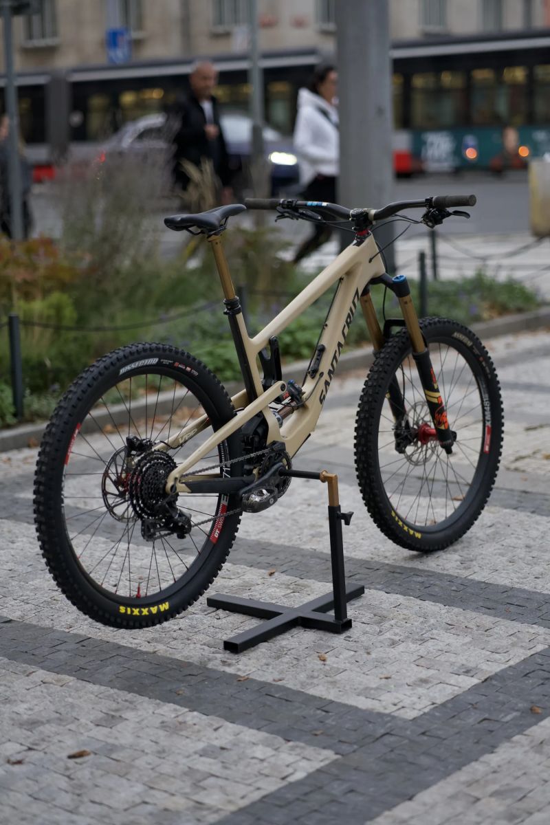 Santa Cruz Nomad CC V4 L 27,5"