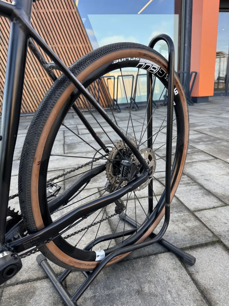 Superior X-Road GR + DT SWISS G1800