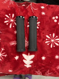 Gripy - ODI Elite Motion Lock-On (nové)