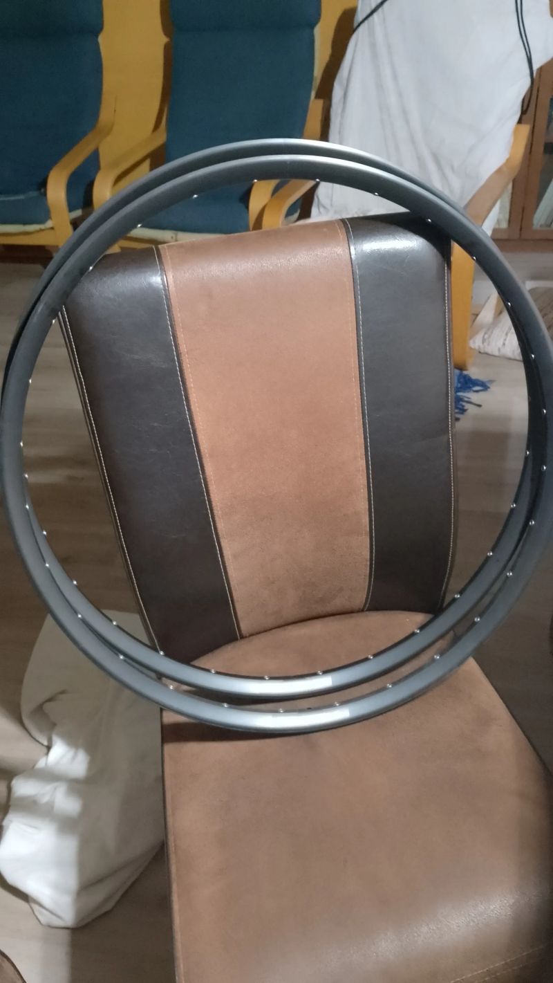 Prodám 2 nové ráfky Remerx RX2027 29" /28 děr