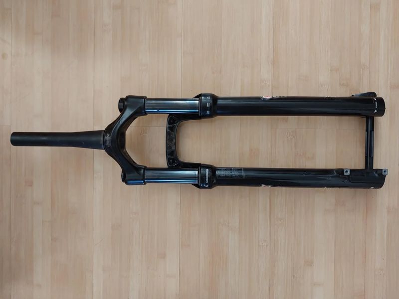 Rock Shox Recon s dálkovým ovládáním REZERVACE